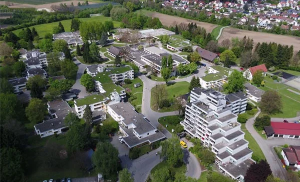Hegenberg Eine Luftbildaufnahme mit vielen Gebäuden.