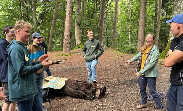 Erlebnispädagogik im Wald