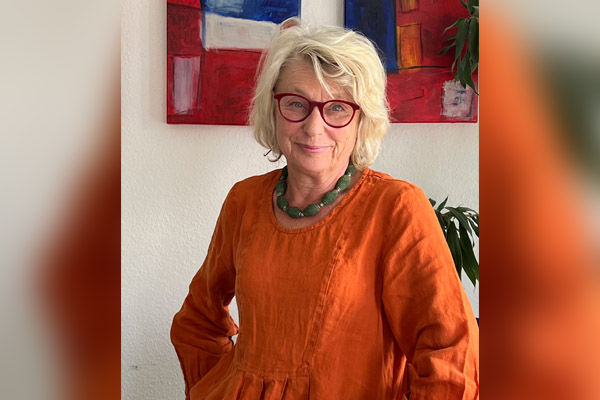 Frau Angelika Dietmann Portraitfoto Angelika Dietmann